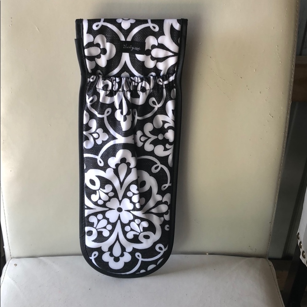 Thirty One Curling Iron or Flat Iron Sleeve